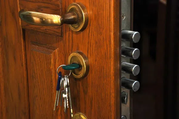 Chicago Lock & Locksmith Chicago, IL 312-763-5150 - entry-doors